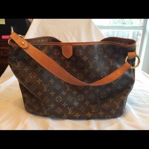 Louis Vuitton monogram authentic Slouchy tote
